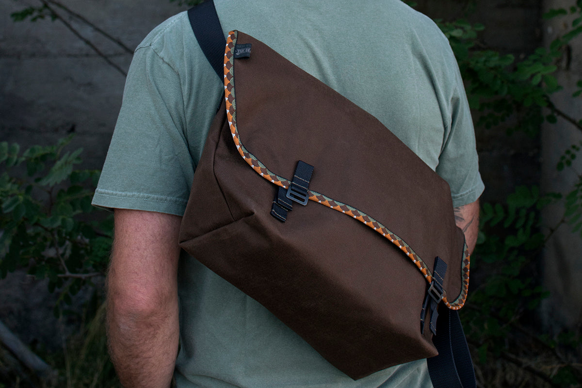 Camp + Blue Lug: Messenger Bag, Half